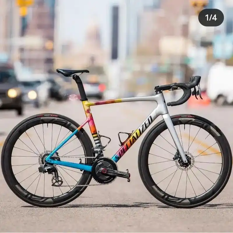 #闪电自行车 #公路车 #specialized 闪电新出的 - 抖音