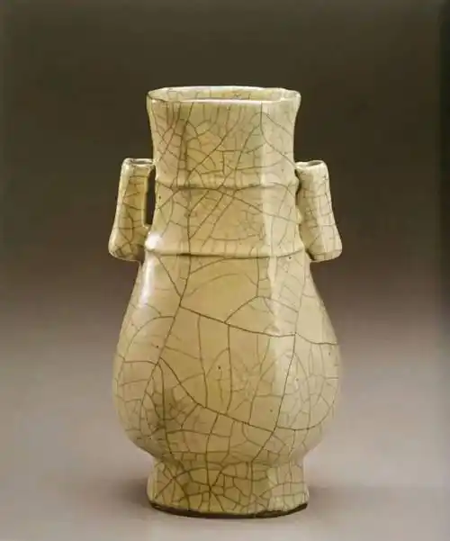 宋代官哥瓷器就是贵:近30年拍卖成交top20一览_苏富比