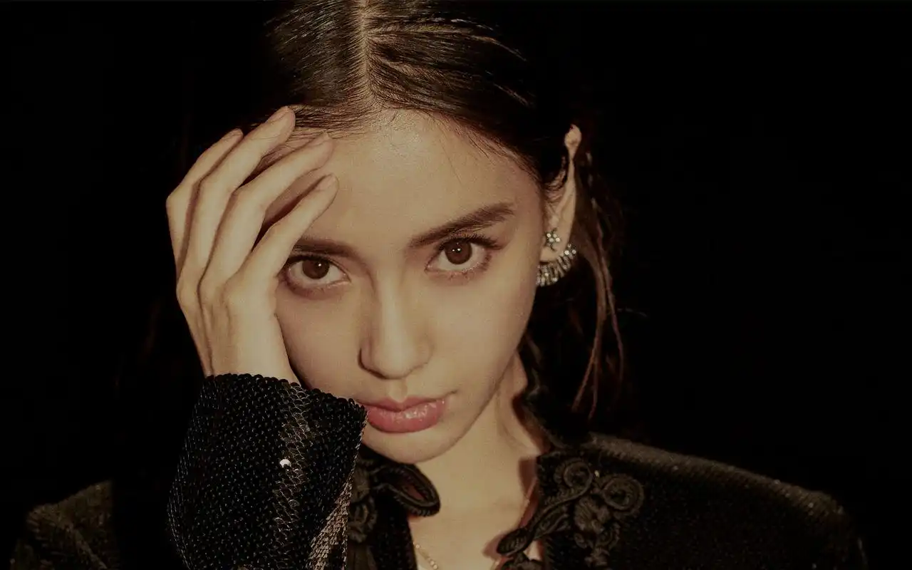 angelababy性感复古写真高清桌面壁纸