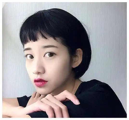 看完忍不住要剪短发了,18年正在流行这几款发型
