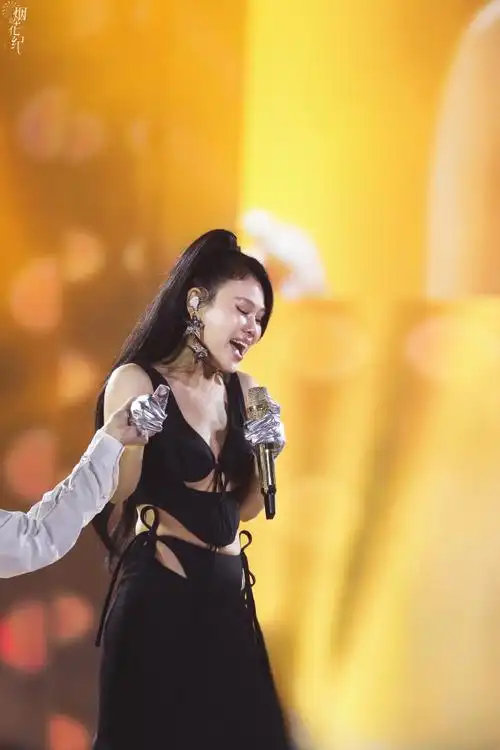 愚人节站姐团建##站姐团建##方大同##谭维维##陶喆##袁娅维##张杰