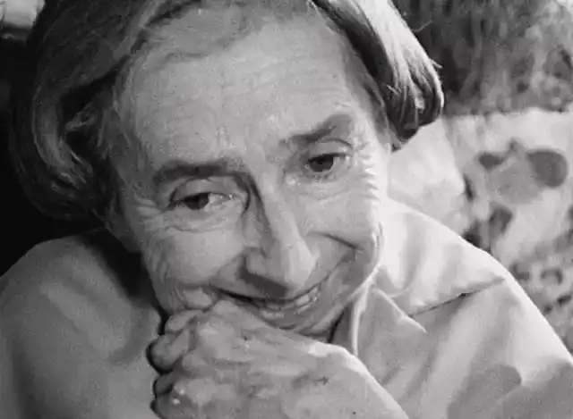 真人真事改编,讲述了加拿大最著名的民间艺术家之一莫娣·刘易斯幸福