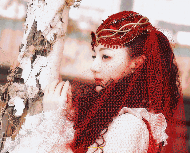 迪丽热巴舞乐新疆网友最爱春晚舞台