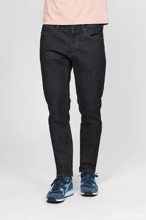 顶级牛仔品牌选出的八款最畅销牛仔裤