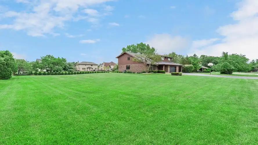 芝加哥五室三卫独栋别墅