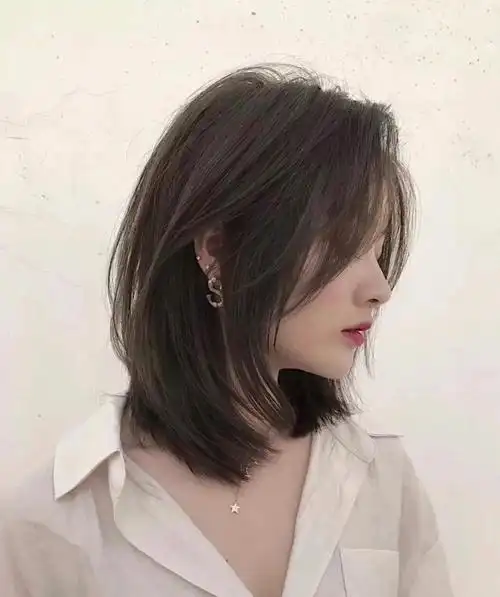 女生中发减龄蓬松锁骨发免打理必备初恋头