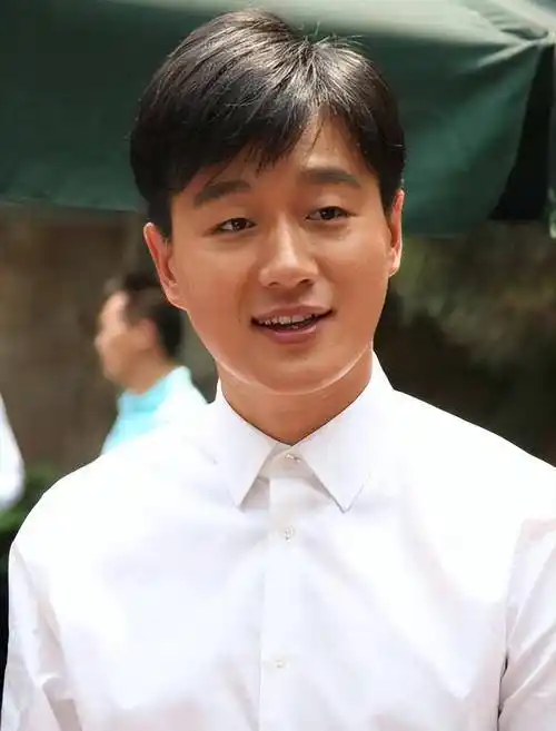 佟大为娶初恋关悦,结婚15年恩爱如初,如今妻子的"嫌弃"让我烦恼