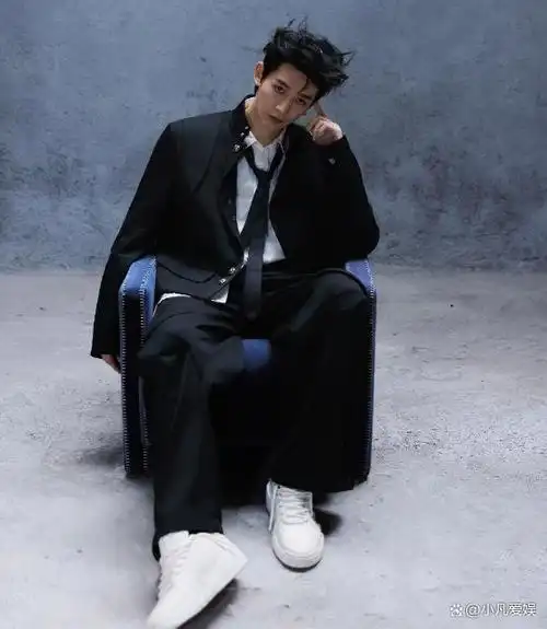 当今内娱"时尚感爆棚"的男明星,只服这10位,个个帅气又潮流!