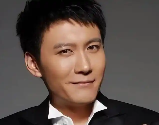 原创赵峥和妻子姐弟恋恩爱二十载无绯闻百分百的好丈夫好爸爸