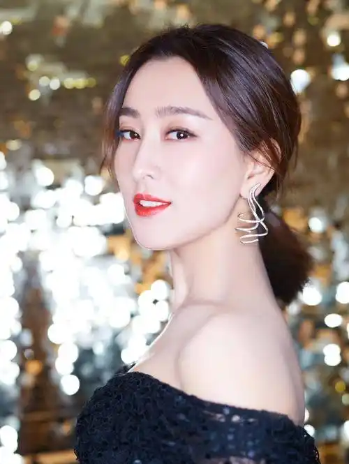 43岁马苏,这身材谁能顶得住嘛!