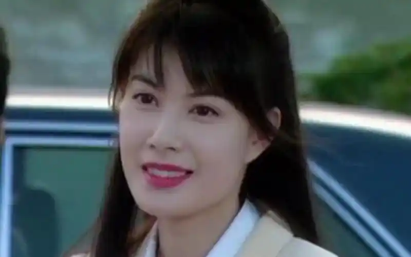 港剧女神 #江希文 #小昭 现代装比古装更适合她!