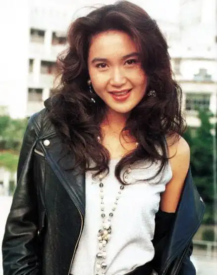 美艳女星叶子楣200万为身体做保险近照苍老无人识