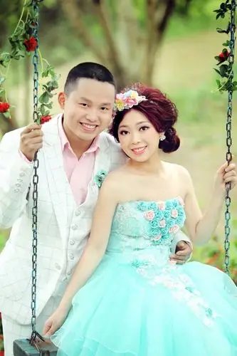 何其林 & 王俊结婚请柬