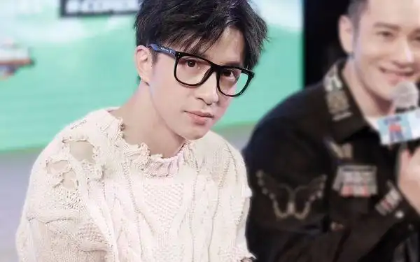 薛之谦经纪人是谁 张鸣鸣个人资料照片微博地址id木星呜呜