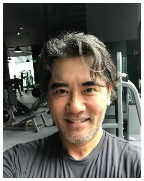 1960年6月9日,出生于山东莱阳,毕业于明志工业学院,中国台湾男演员