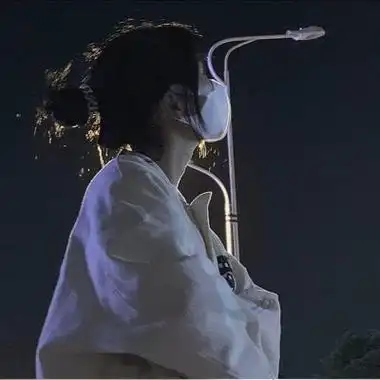 你非要耗尽了所有的爱 再说不合_女生头像_我要个性网