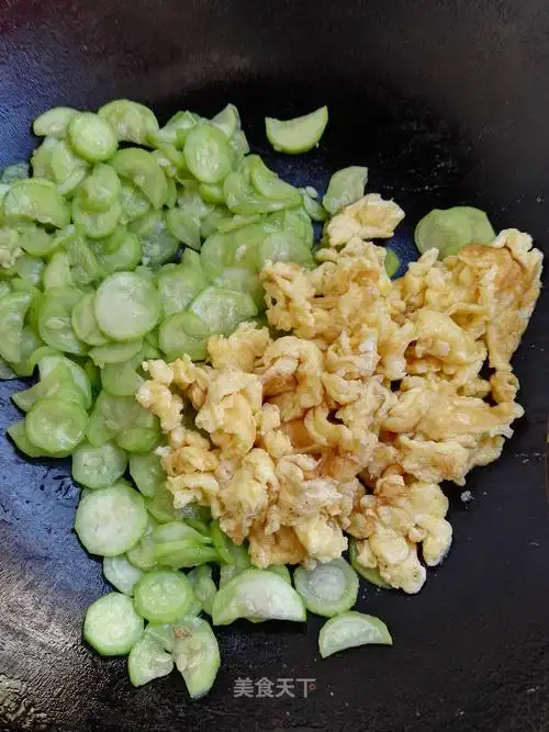 丝瓜炒鸡蛋