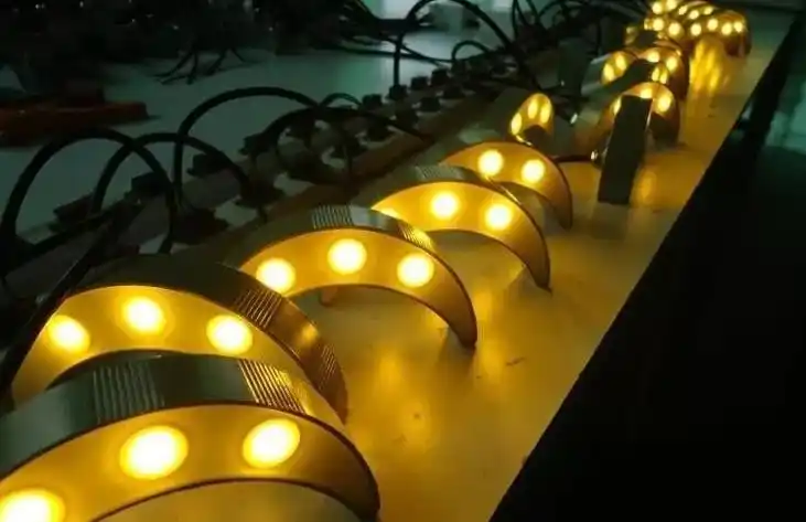 为什么要选择led瓦楞灯