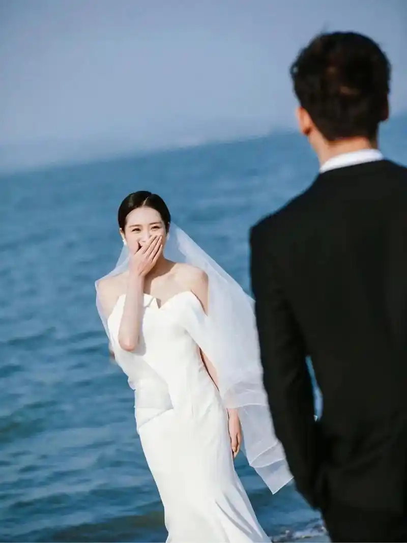 霞浦婚纱摄影 #霞浦婚纱 是文艺到极致的海 - 抖音
