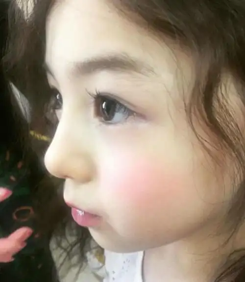 不得了!萌力全开!慎点! 能撩动所有人心的混血萌娃们