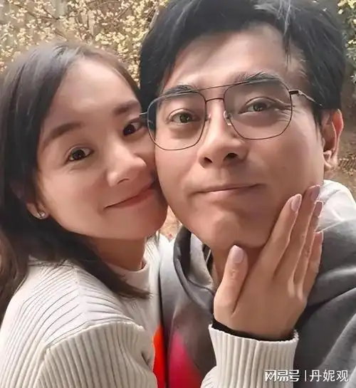 88万在和平饭店聚餐,妻儿却全没露面