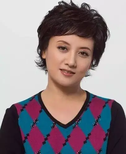 她是张国立前妻,为爱子一生操碎了心,今62岁依旧独身一人_罗秀春