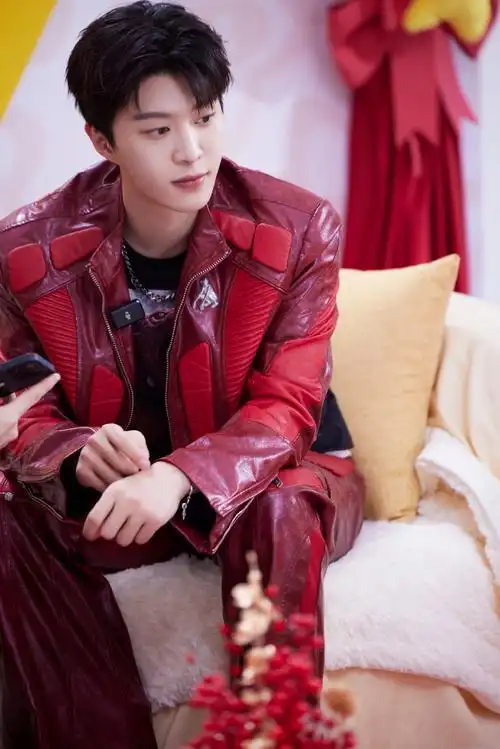 快来和@范丞丞adam0616一起参加这场线上狂欢,红红火火过大年～95