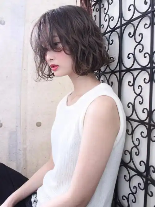 齐肩短发烫发,比你想象中的美