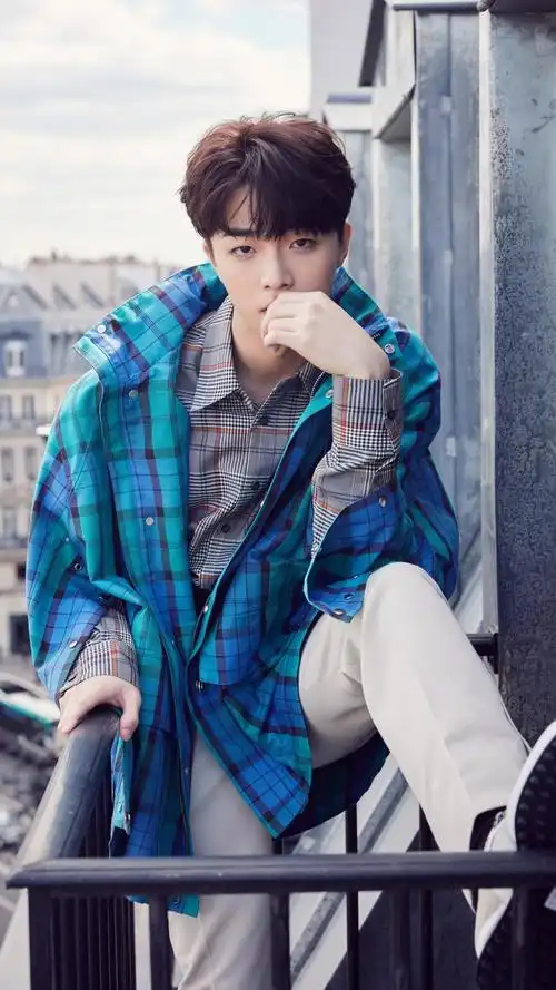 小鲜肉陈立农,高清图片,手机锁屏桌面-壁纸族