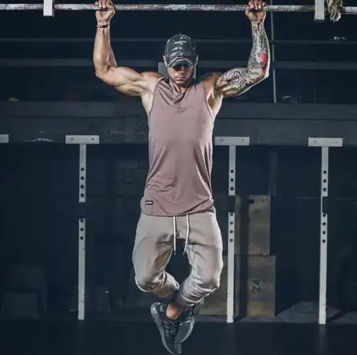 曾酗酒暴食停止堕落后他成了惊艳朋友圈的腹肌男神他的真面目你一定没