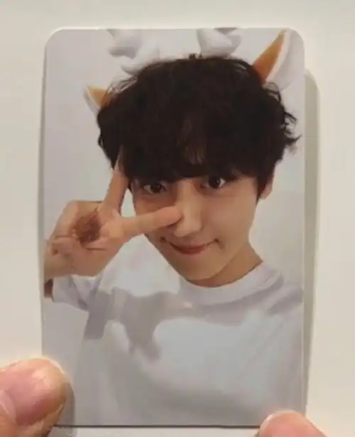 萌一只卷毛小狗后脑勺也可爱的圆圆0598灿烈新杂志朴灿烈_loey