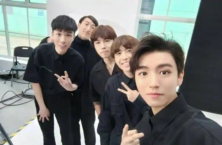 王俊凯小名"王叮叮"的由来,诙谐搞笑,但居然被官方认领了_进行_enjoy