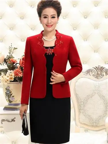 2018婆婆婚礼服装图片欣赏 结婚时婆婆要穿的礼服怎么挑选