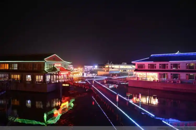 七律·长荡湖水街游记 - 美篇