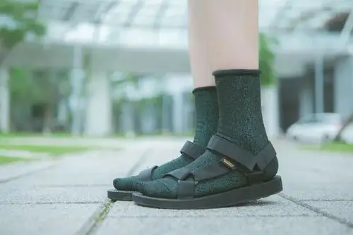 冬天穿凉鞋又是什么心态?