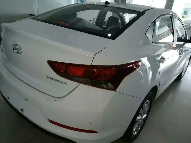 2017款北京现代悦纳销售热线15330259087 李经理