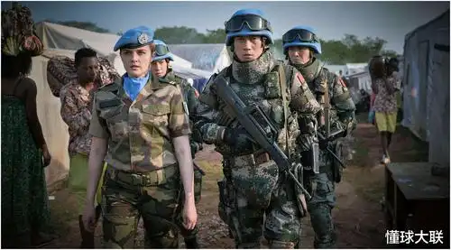 徐洪浩,一龙出演《中国蓝盔》,一部热血澎湃的军事片