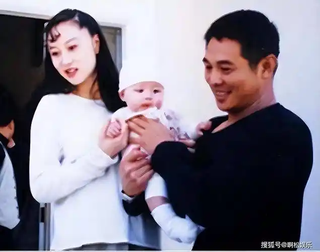 李连杰_黄秋燕_美国