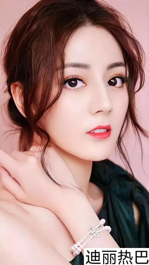 漂亮女明星(未婚漂亮女明星)