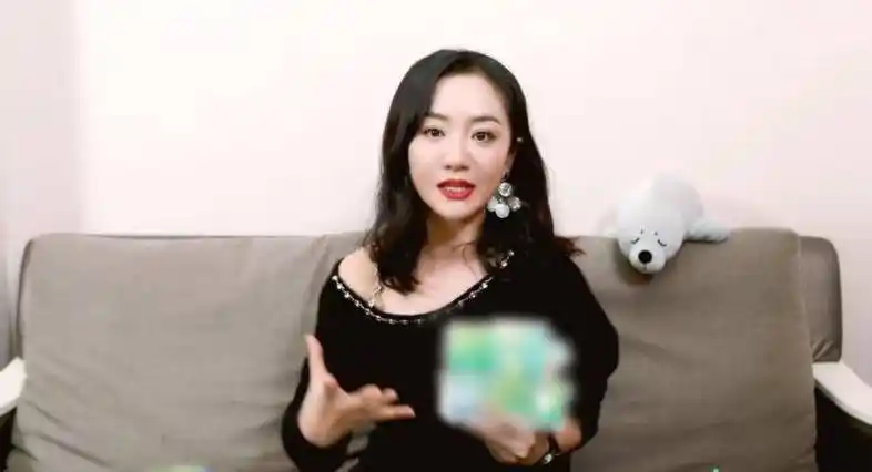 "最懒女星"杨蓉:演戏当兼职,颁奖也不去,出道16年从不缺戏拍_陈晓和