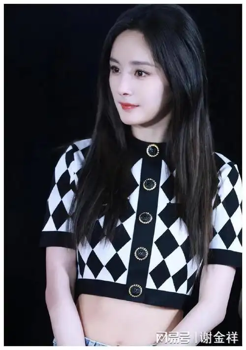 杨幂为什么叫"大幂幂"?因为名副其实!