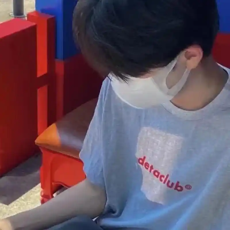 真人头像男  不阔以盗作品哦,要礼貌拿图