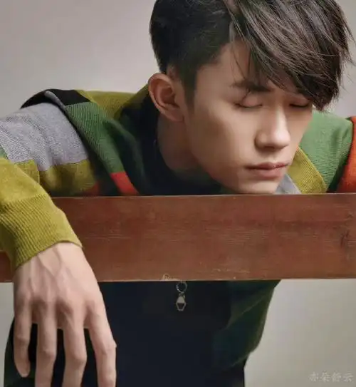 四字 易烊千玺 yyqx 四字弟弟##易烊千玺怎么这样