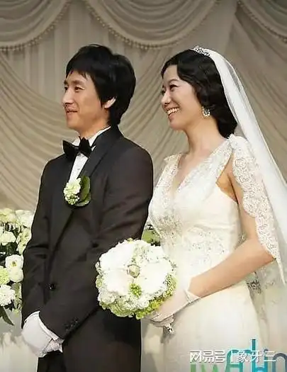 与韩国小姐结婚却出轨娱乐场所女老板?李善均被情妇出卖最终自杀