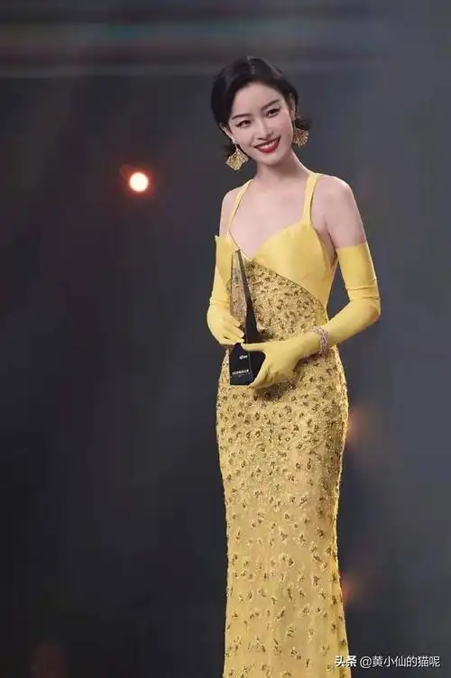 倪妮の时尚造型解析