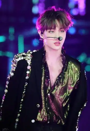 金钟仁舞蹈吸引力,winner成员姜升润强烈认证,爱豆迷弟越来越多_舞台