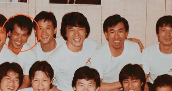 早期成家班只有五人,黎强权就是其中之一,成为了成家班第二代成员