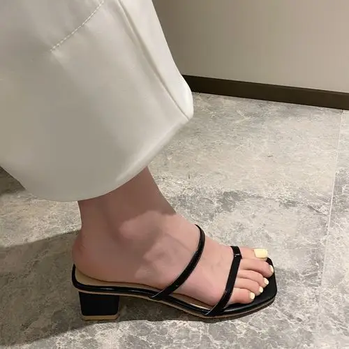 2020 方头粗跟细带方头高跟凉拖鞋女夏百搭外穿凉鞋