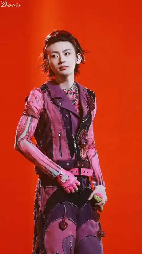 小鬼王琳凯成都演唱会