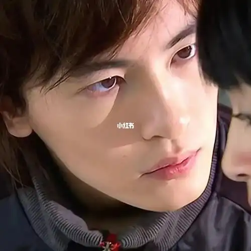 头像分享  #情侣头像  #情侣  #江直树袁湘琴这算是一波回忆杀了吧